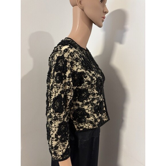 NO TAG Vintage Black Lace Beaded Silk Lined 3/4 Sleeve Hook Eye Crop Jacket SM - Picture 3 of 13